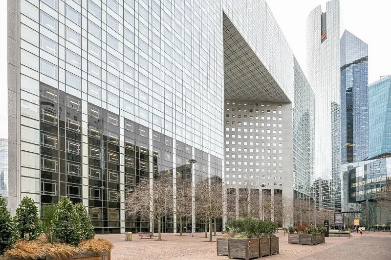 Bureau dans Puteaux à louer - Photo de l’immeuble – Image 2 sur 32