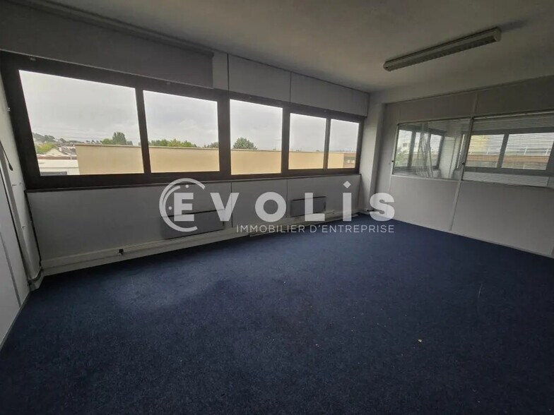 Bureau dans Palaiseau à louer - Photo de l’immeuble – Image 2 sur 6