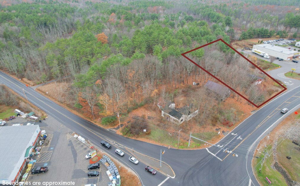 430 Narragansett Trl, Buxton, ME à vendre Photo principale– Image 1 sur 2