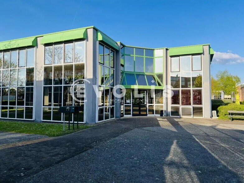 Bureau dans Saint-Thibault-des-Vignes à louer - Photo de l’immeuble – Image 1 sur 16