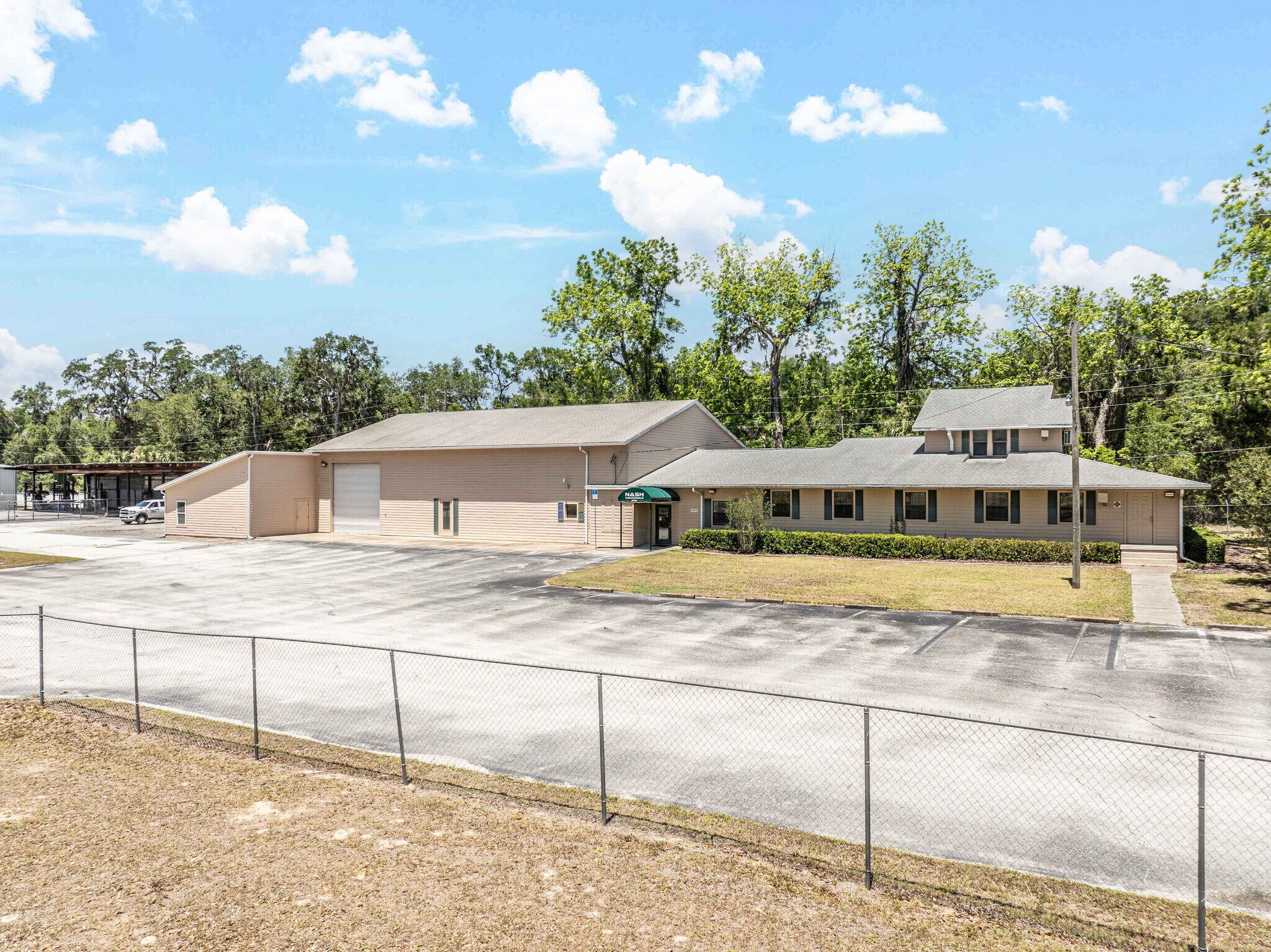 3494 N US Highway 301, Wildwood, FL à louer Photo de l’immeuble– Image 1 sur 19