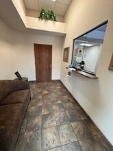 1750 E Villa Dr, Cottonwood, AZ à louer Hall d’entrée– Image 2 sur 19