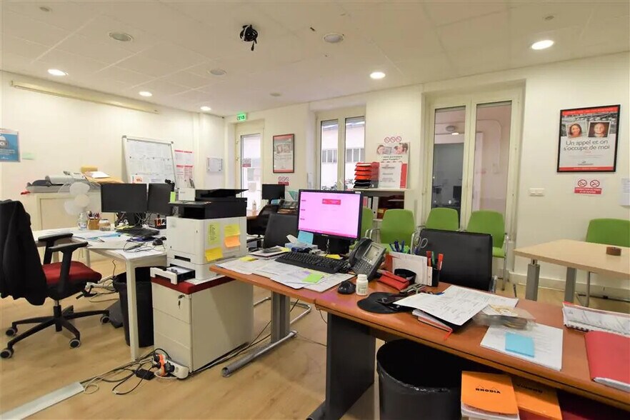 Bureau dans Paris à louer - Photo de l’immeuble – Image 2 sur 6