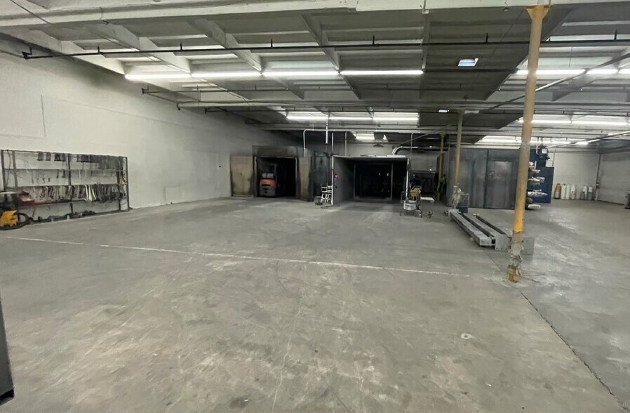 2430 S 20th St, Phoenix, AZ à louer - Photo intérieure – Image 2 sur 6