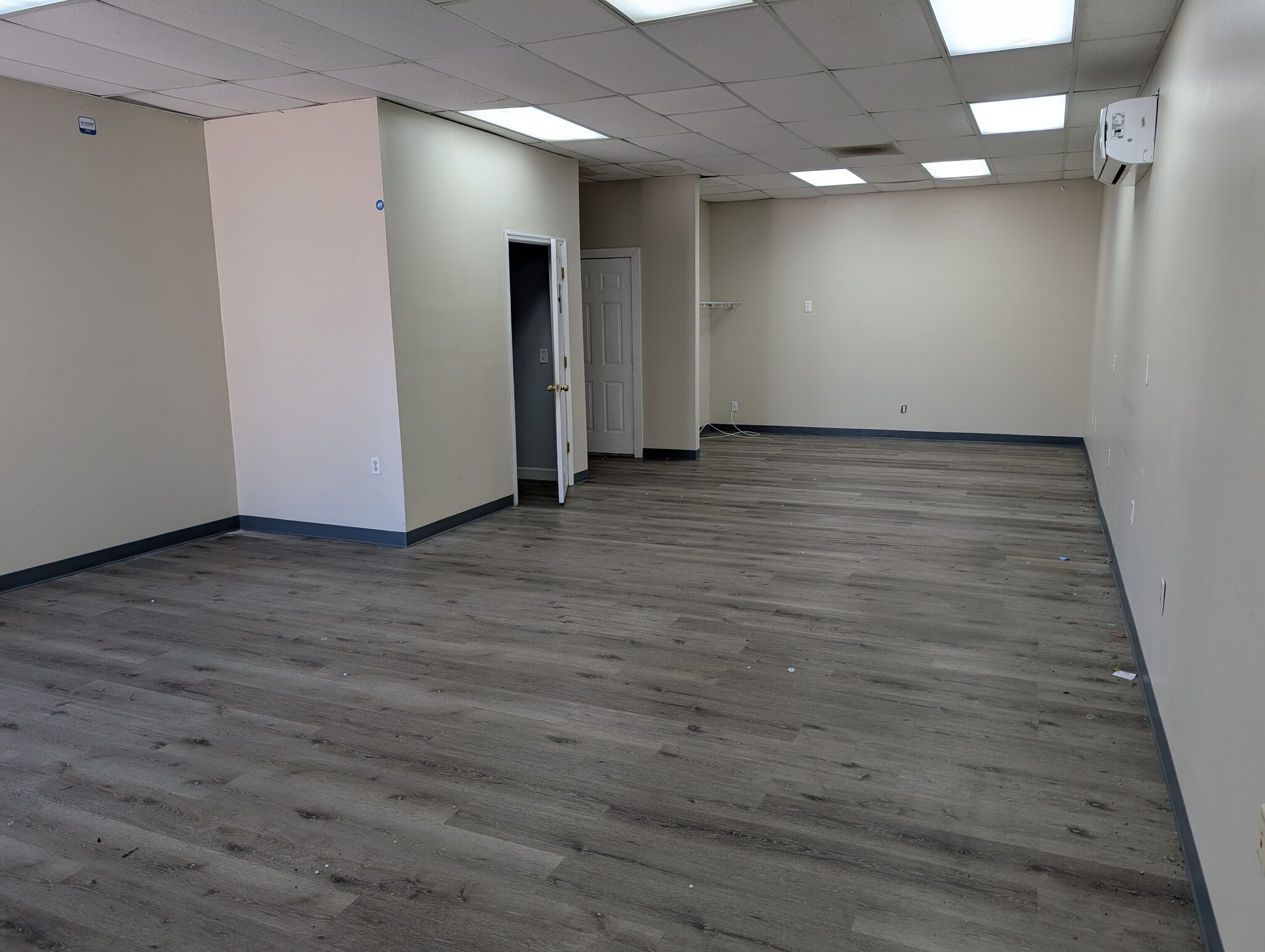 6701 Beach Blvd, Jacksonville, FL à louer Photo intérieure– Image 1 sur 12