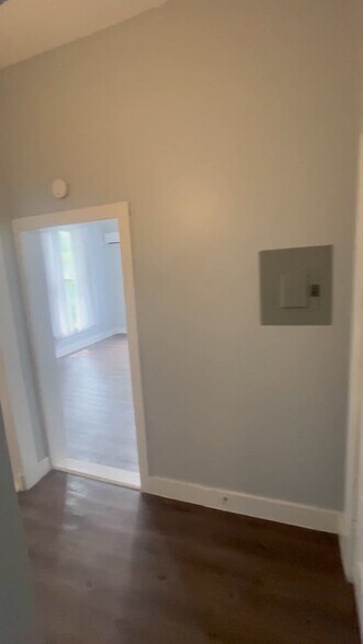 1318 Willow, San Antonio, TX à vendre - Vidéo sur l’annonce professionnelle – Image 2 sur 13