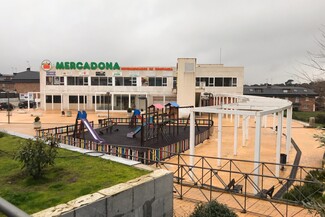 Plus de détails pour Avenida Plaza de Toros, 2 B, Valdemorillo - Local commercial à louer