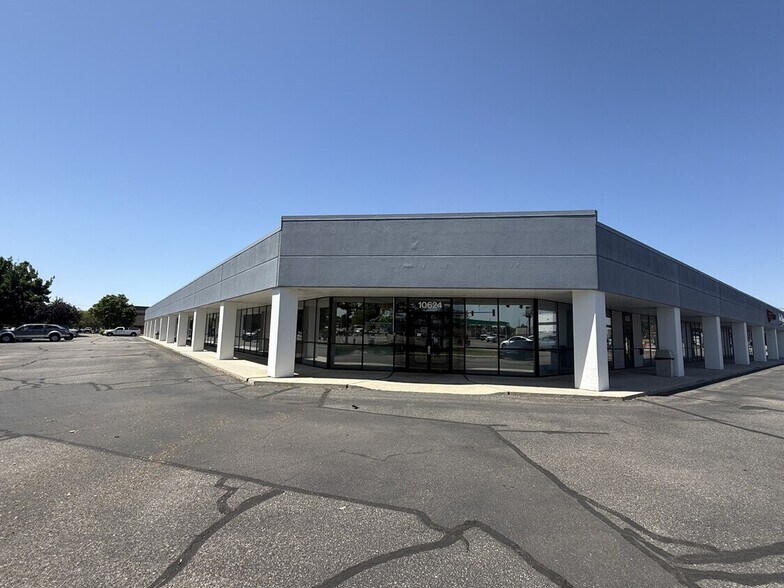 10624 W Executive Dr, Boise, ID à louer - Photo de l’immeuble – Image 1 sur 1