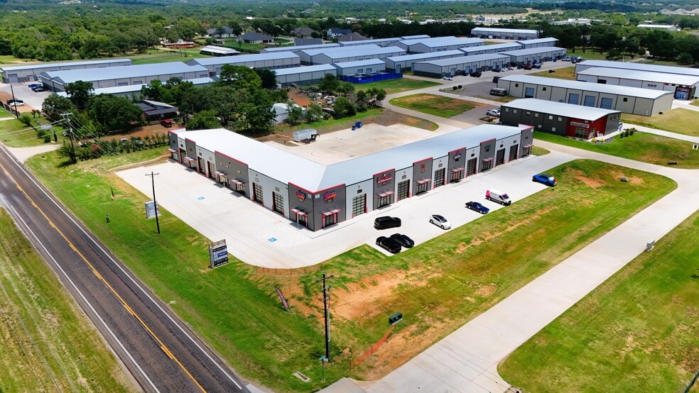 1921 Business Park Blvd, Argyle, TX à louer - Aérien – Image 1 sur 7