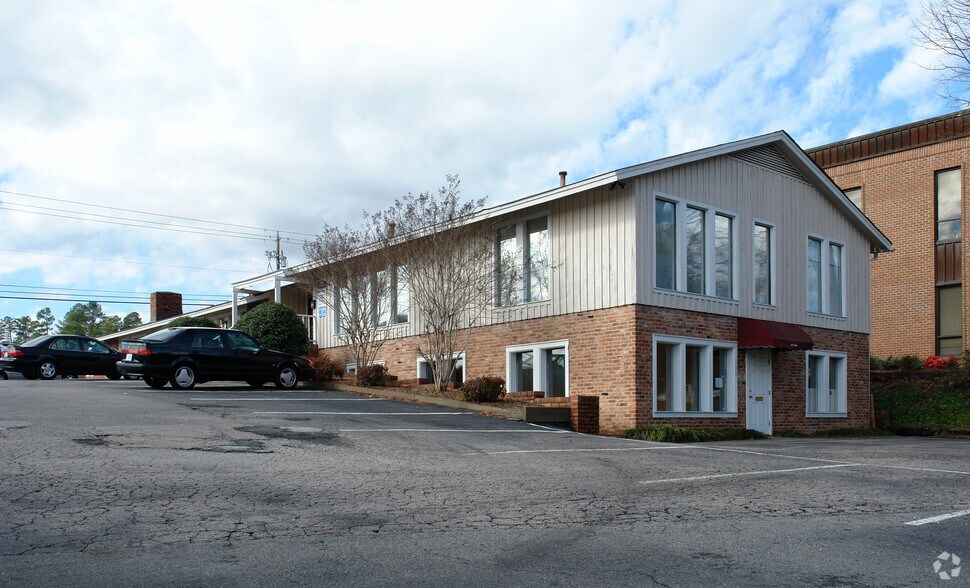 6400 Falls of Neuse Rd, Raleigh, NC à vendre - Photo de l’immeuble – Image 2 sur 3