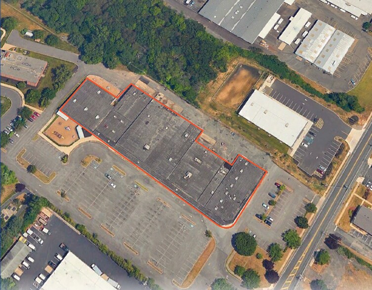 835 E Clements Bridge Rd, Runnemede, NJ à louer - Photo de l’immeuble – Image 1 sur 1