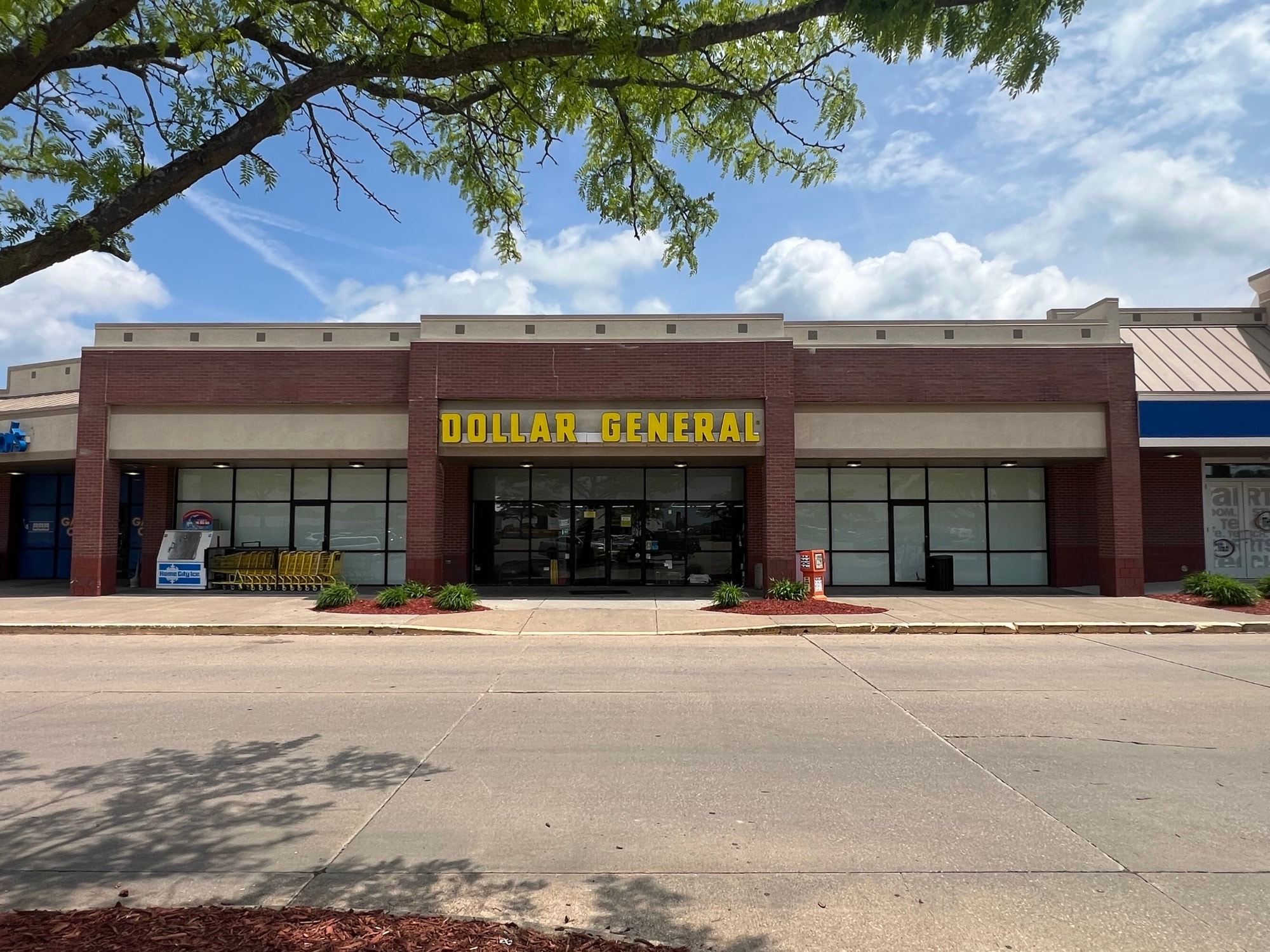 2001-2017 5th St, Silvis, IL à louer Photo de l’immeuble– Image 1 sur 2