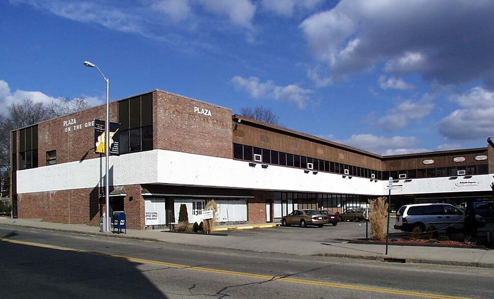 101 Elizabeth St, Derby, CT à louer - Photo de l’immeuble – Image 3 sur 3