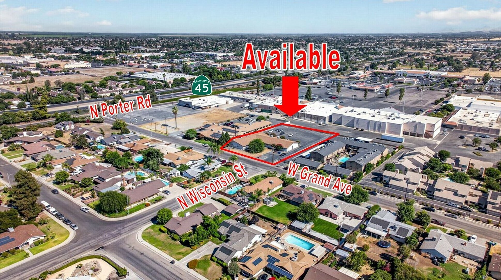 876 W Grand Ave, Porterville, CA à louer Photo de l’immeuble– Image 1 sur 24