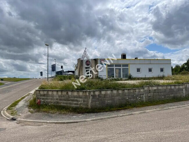 Plus de détails pour Local commercial à louer