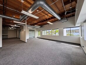 5839-5855 Green Valley Cir, Culver City, CA à louer Photo intérieure– Image 1 sur 5