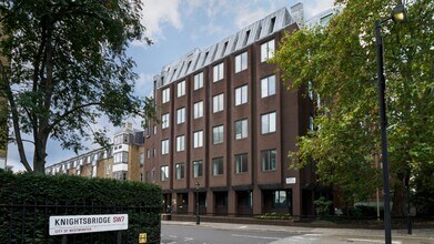 243 Knightsbridge, Londres à louer Photo de l’immeuble– Image 1 sur 2