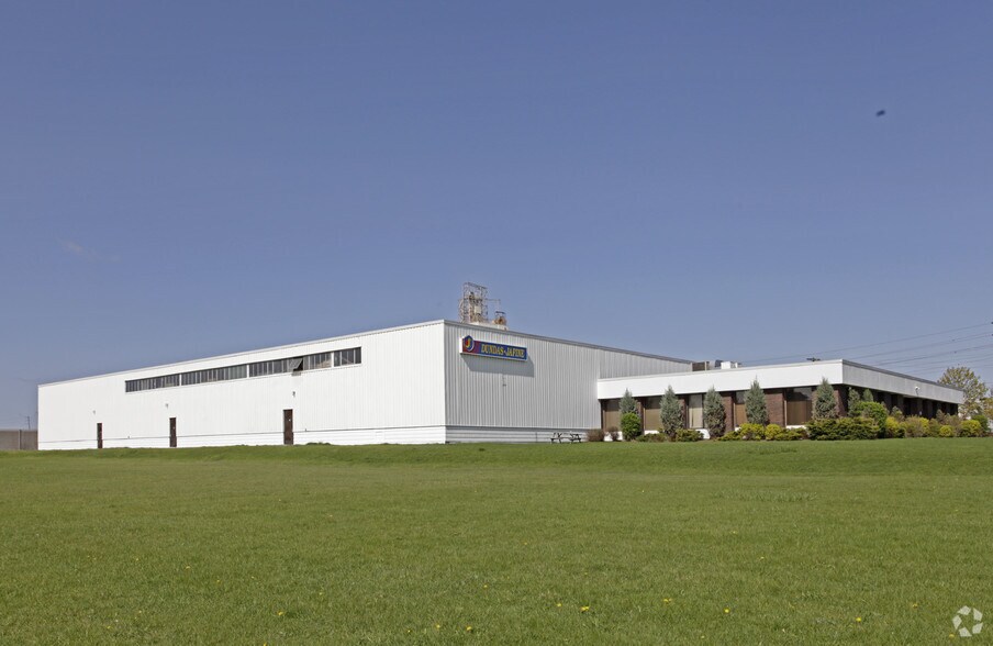 80 West Dr, Brampton, ON à vendre - Photo de l’immeuble – Image 1 sur 5