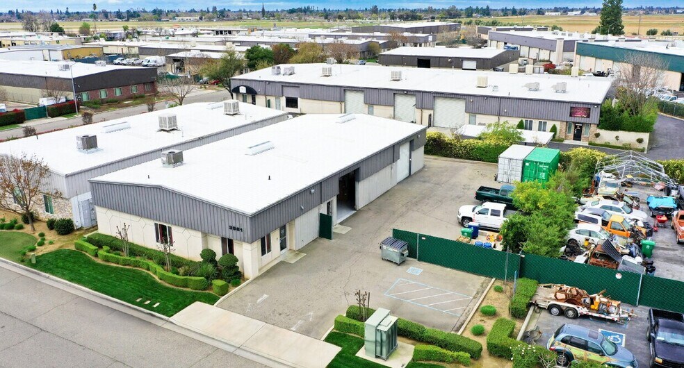 3961 N Ann Ave, Fresno, CA à louer - Photo de l’immeuble – Image 3 sur 17