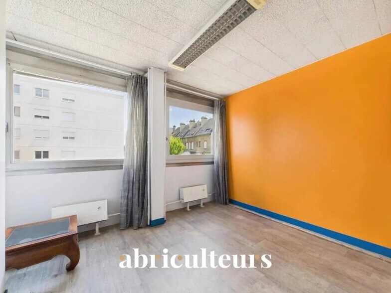 Bureau dans Chartres à vendre - Photo intérieure – Image 3 sur 9