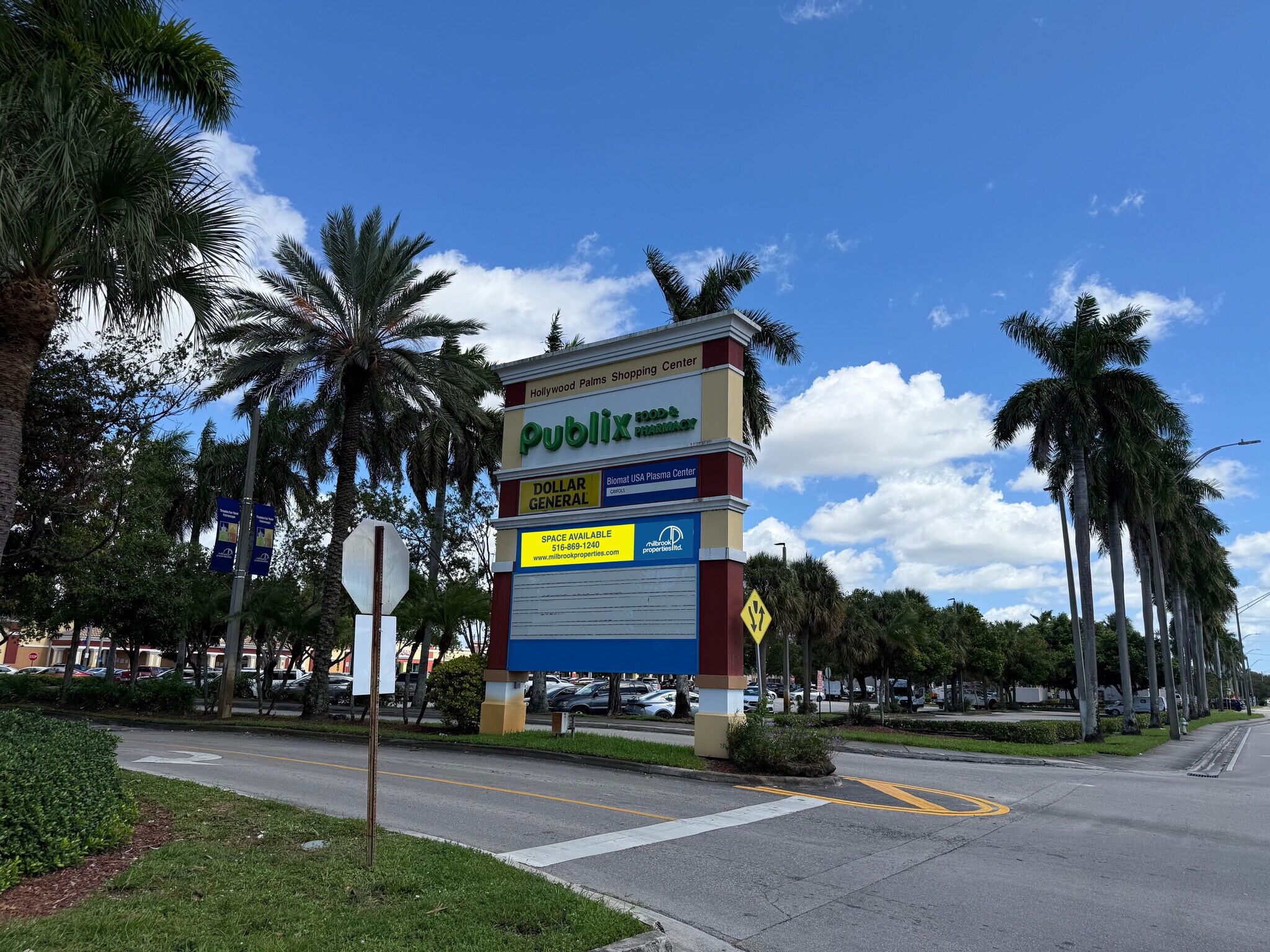 6805-7031 Taft St, Hollywood, FL à louer Photo principale– Image 1 sur 24