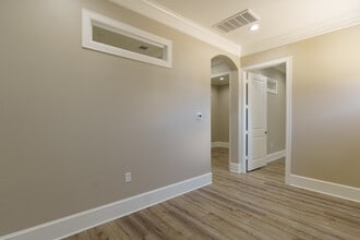 12410 Spring Cypress Rd, Tomball, TX à louer Photo intérieure– Image 2 sur 11