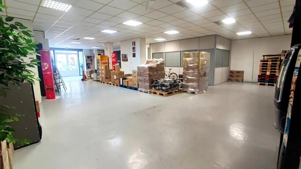 Local commercial dans Nice à louer - Photo de l’immeuble – Image 3 sur 7