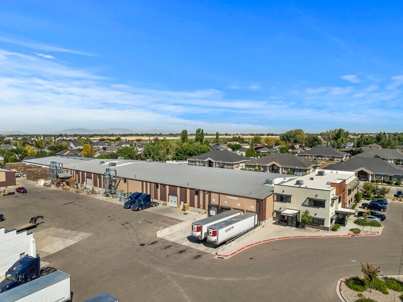 848 S 2000 W, Syracuse, UT à louer - Photo de l’immeuble – Image 1 sur 9