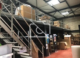 Plus de détails pour Industriel/Logistique à louer