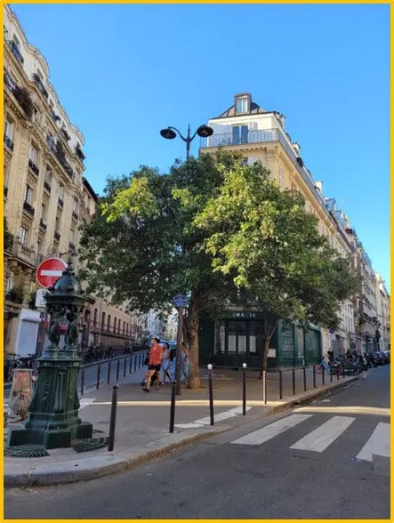 25 Rue Sainte-Isaure, Paris à louer - Photo de l’immeuble – Image 2 sur 16
