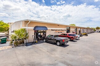 Plus de détails pour 3384 Mercantile Ave, Naples, FL - Industriel/Logistique à louer