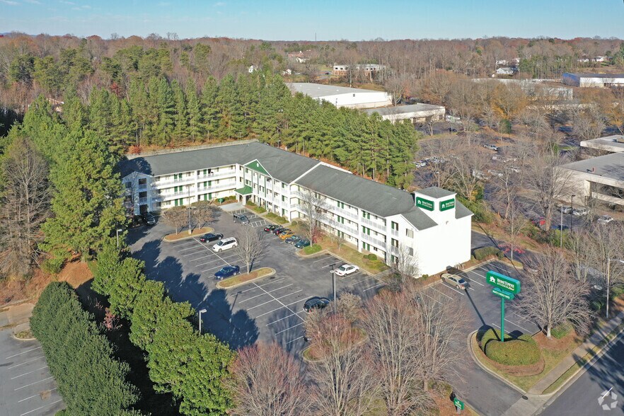 7910 N Point Blvd, Winston-Salem, NC à vendre - Aérien – Image 3 sur 5