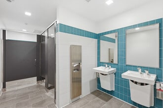 11555 Sorrento Valley Rd, San Diego, CA à louer Photo intérieure– Image 2 sur 9