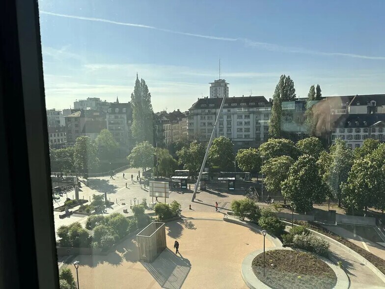 Bureau dans Strasbourg à louer - Photo de l’immeuble – Image 3 sur 11