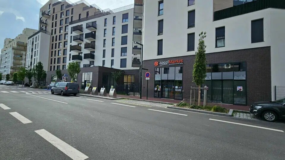 Local commercial dans Bagneux à louer - Photo de l’immeuble – Image 3 sur 6