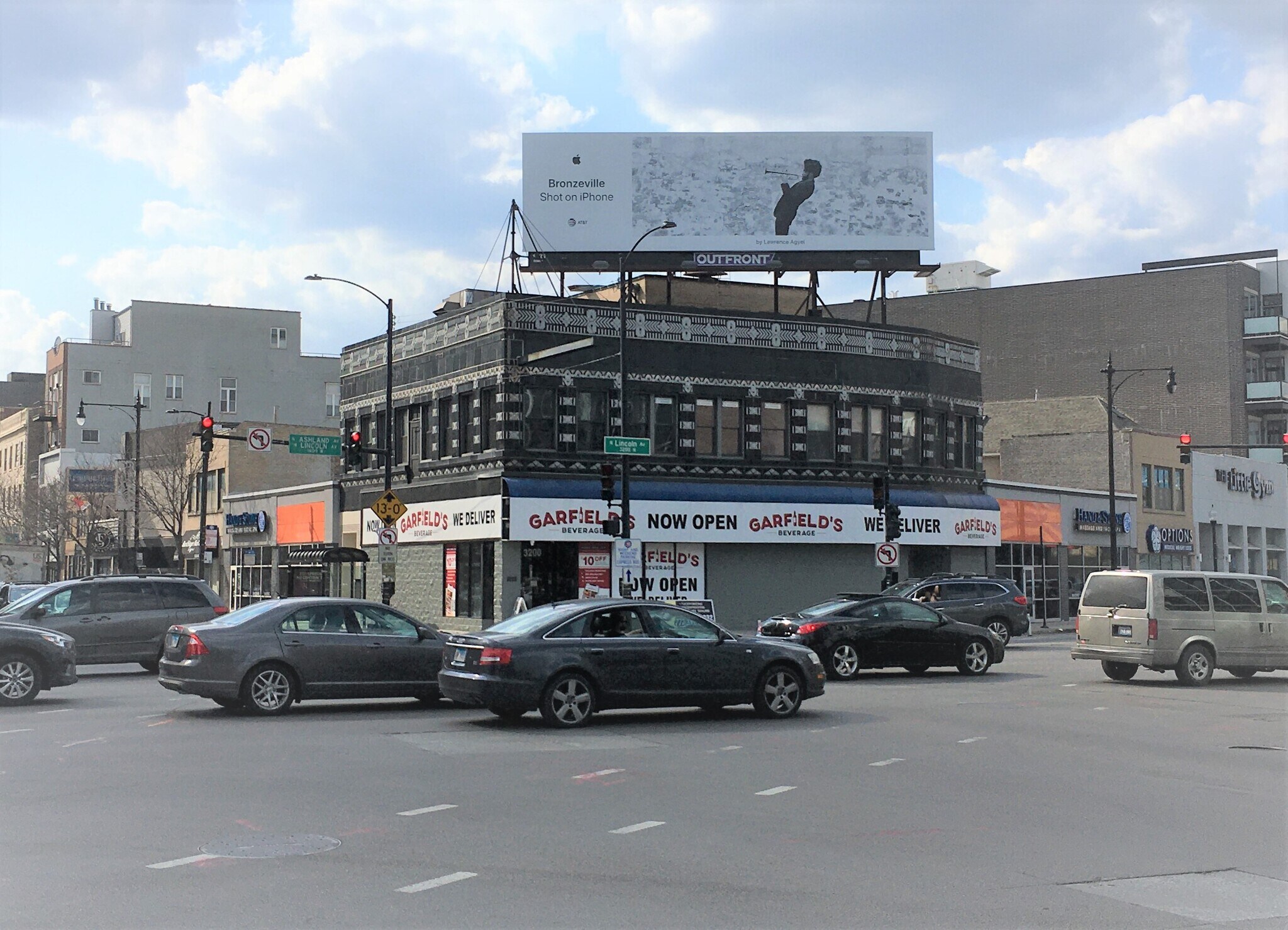 3200-3206 N Lincoln Ave, Chicago, IL à louer Photo principale– Image 1 sur 9