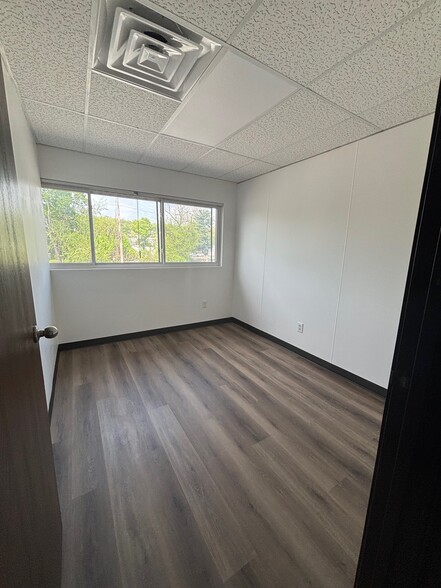 446-464 Chamberlain Ave, Paterson, NJ à louer - Photo de l’immeuble – Image 2 sur 21