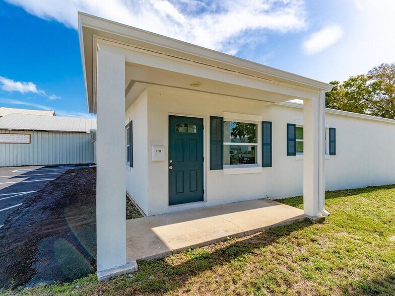 1708 Old Dixie Hwy, Vero Beach, FL à vendre - Photo de l’immeuble – Image 2 sur 33