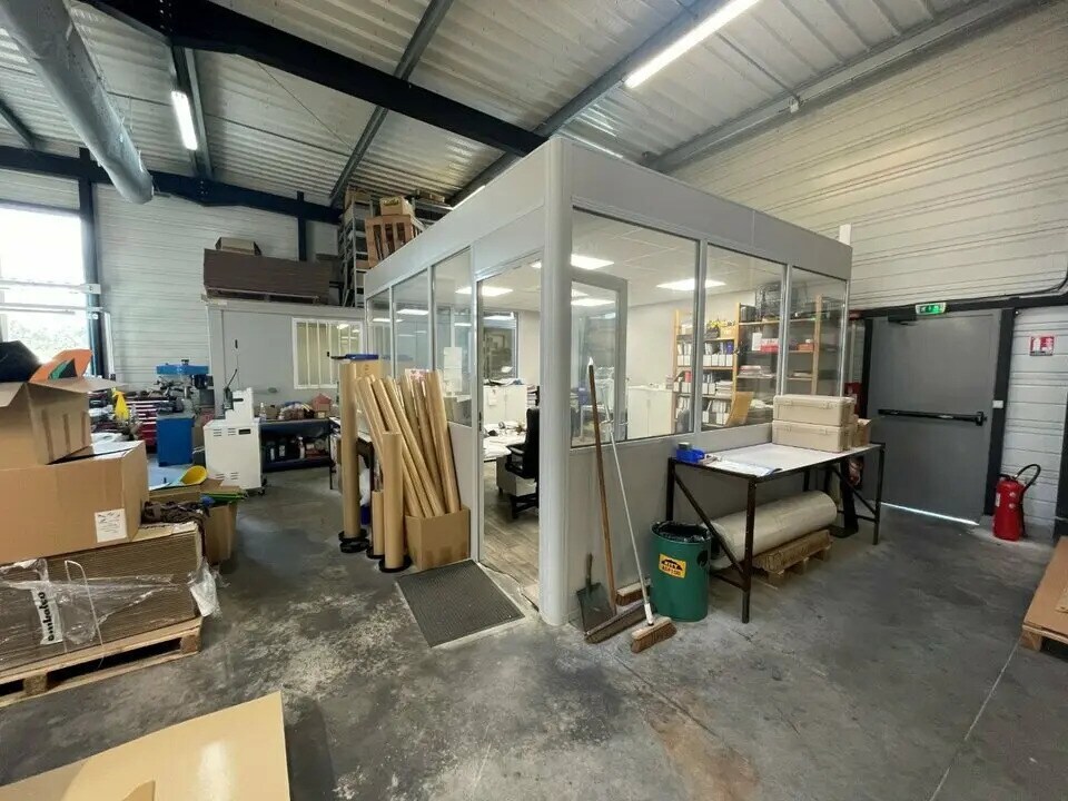 Bureau dans Le Grand-Lemps à louer Photo intérieure– Image 1 sur 12