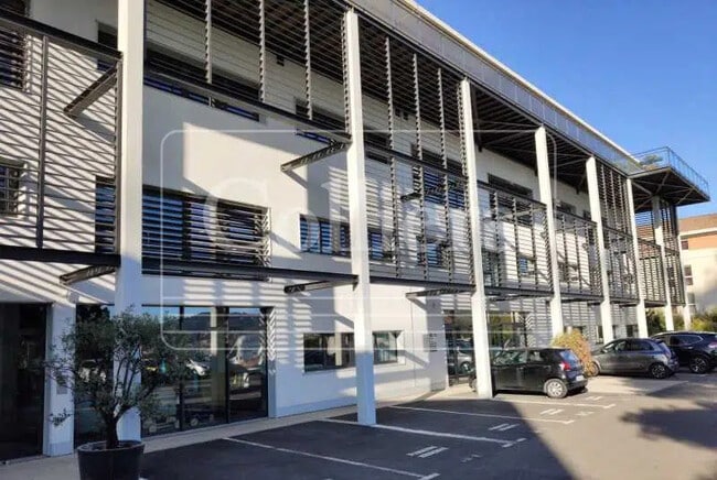 Plus de détails pour 60 Rue De La Tramontane, Aix-en-Provence - Bureau à louer