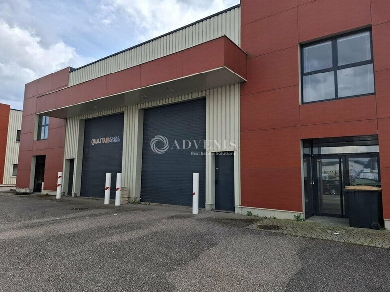 Local d’activités dans Fléville-devant-Nancy à louer - Photo de l’immeuble – Image 1 sur 8