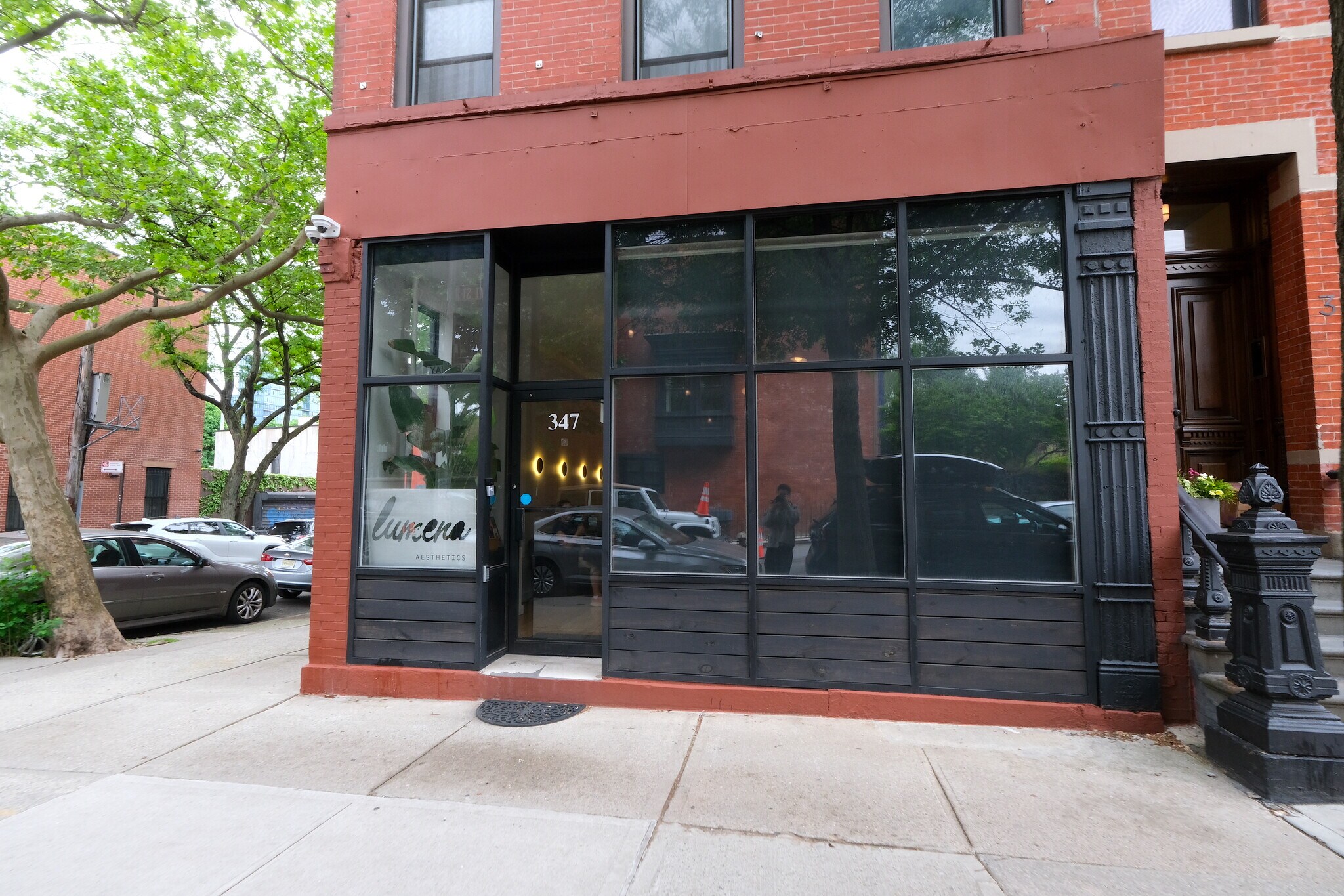347 Hoyt St, Brooklyn, NY à louer Photo de l’immeuble– Image 1 sur 4