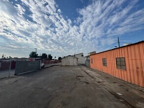 4747 E State St, Montclair, CA à louer Photo de l’immeuble– Image 2 sur 3