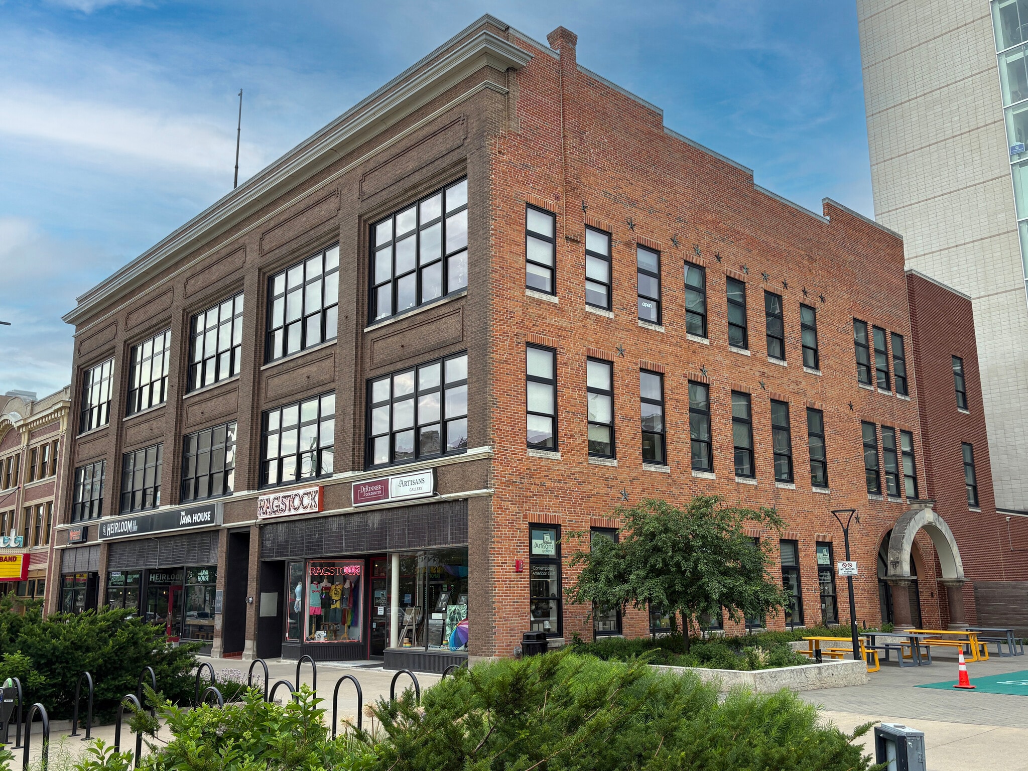 207-215 E Washington St, Iowa City, IA à louer Photo intérieure– Image 1 sur 6