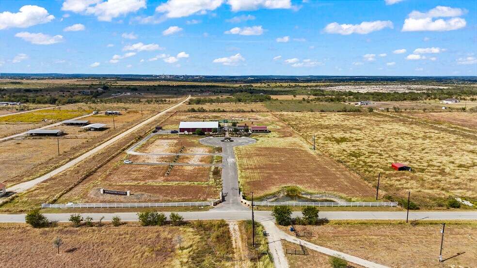 1300 Scull Rd, San Marcos, TX à vendre - Photo de l’immeuble – Image 2 sur 44
