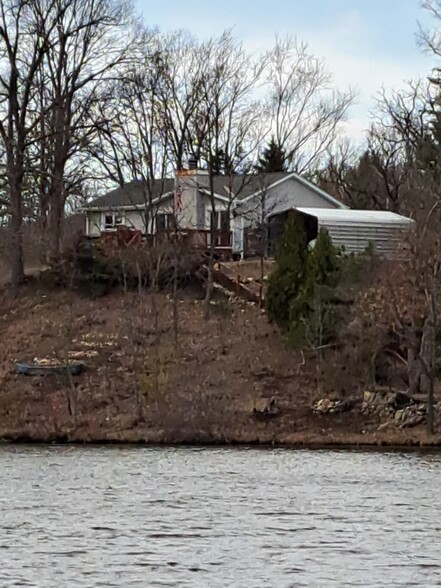 W2974 Elmore Dr, Campbellsport, WI à vendre - Photo de l’immeuble – Image 2 sur 3