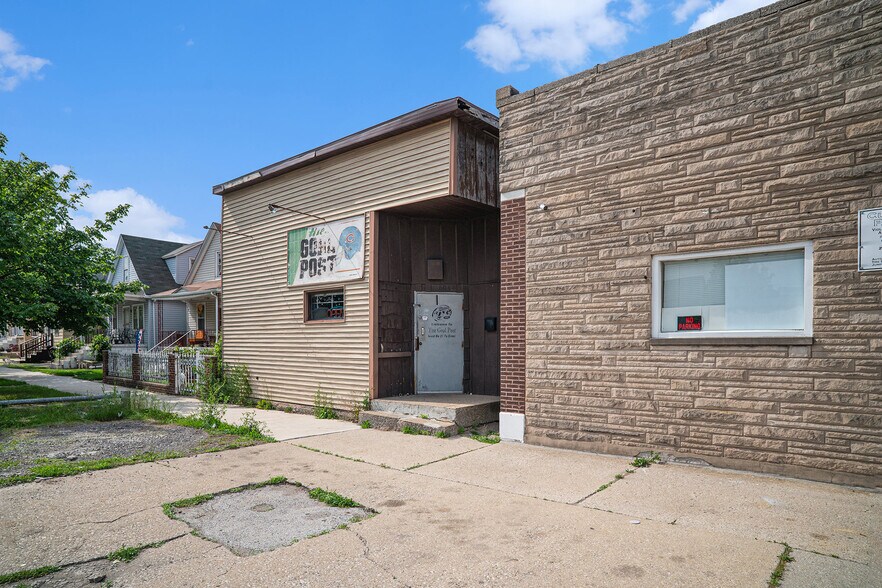 604 W 151st St, East Chicago, IN à vendre - Photo de l’immeuble – Image 2 sur 22