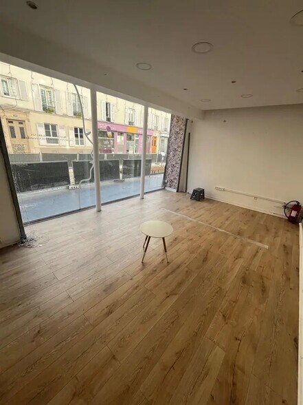 Local commercial dans Paris à vendre - Photo intérieure – Image 1 sur 3