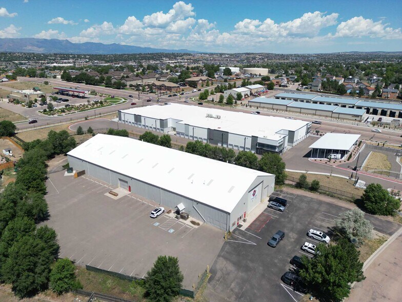 2450 Canada Dr, Colorado Springs, CO à vendre - Photo de l’immeuble – Image 2 sur 7
