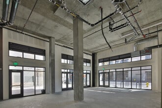 437 S Hill St, Los Angeles, CA à louer Photo intérieure– Image 1 sur 3